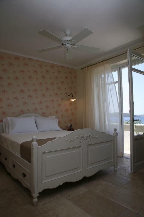 Mourayio Bed & Breakfast Ermioni Bagian luar foto